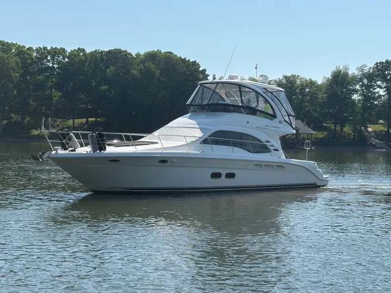 Slide: The Image of Sea Ray 500 Sedan Bridge 2005 - 190