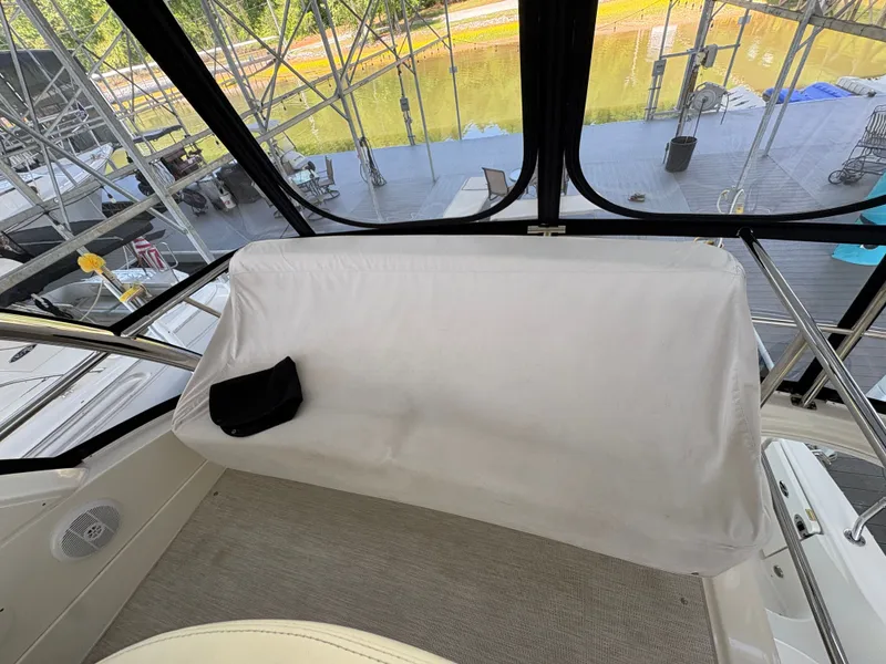 Slide: The Image of Sea Ray 500 Sedan Bridge 2005 - 20