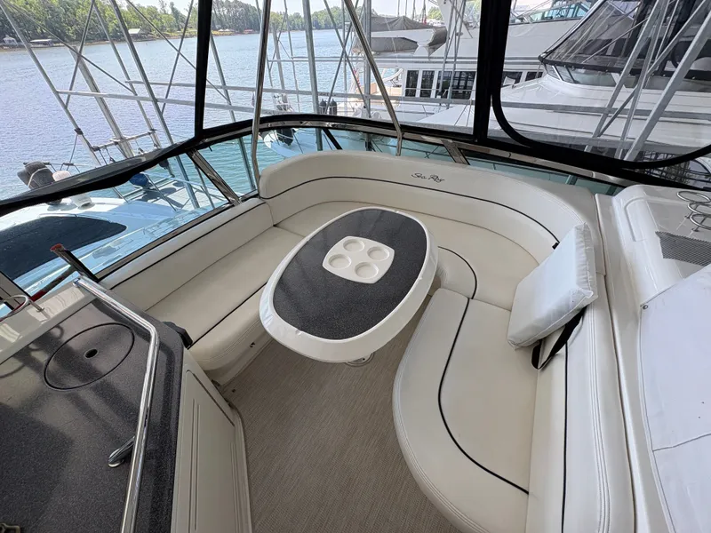 Slide: The Image of Sea Ray 500 Sedan Bridge 2005 - 26