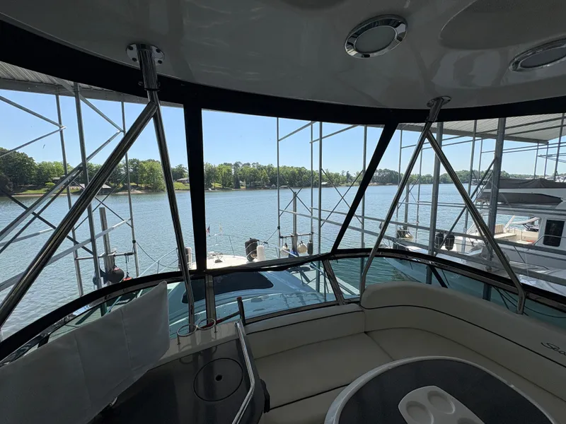 Slide: The Image of Sea Ray 500 Sedan Bridge 2005 - 27