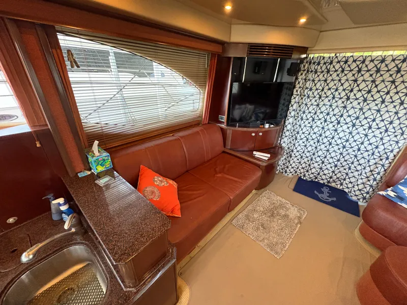 Slide: The Image of Sea Ray 500 Sedan Bridge 2005 - 66