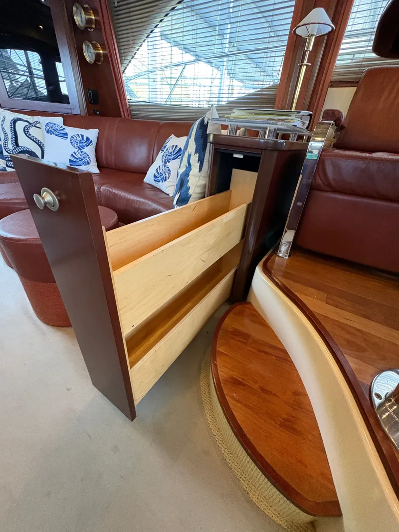 Slide: The Image of Sea Ray 500 Sedan Bridge 2005 - 92