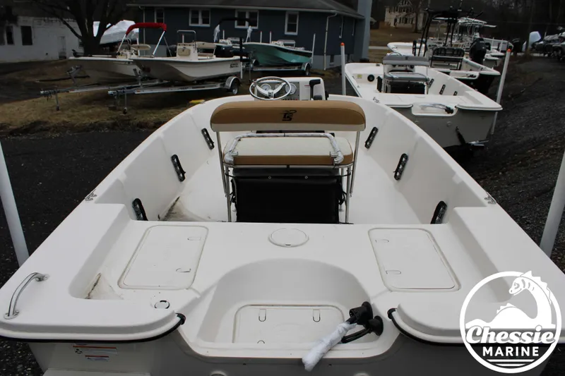 Slide: The Image of Sea Chaser EV198 Sea Skiff 2025 - 4