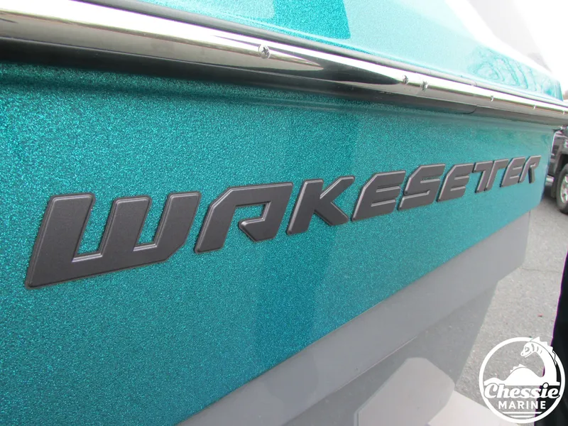 Slide: The Image of Malibu Wakesetter 25 LSV 2020 - 14