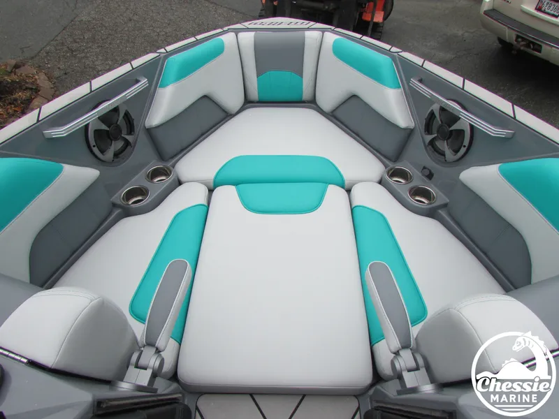 Slide: The Image of Malibu Wakesetter 25 LSV 2020 - 3