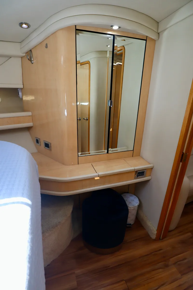 Slide: The Image of Sea Ray Sundancer 460 1999 - 21