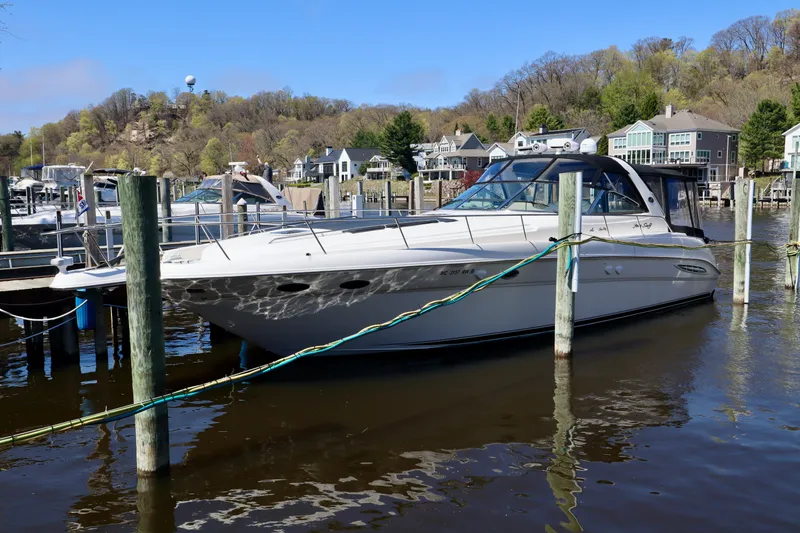 Slide: The Image of Sea Ray Sundancer 460 1999 - 4