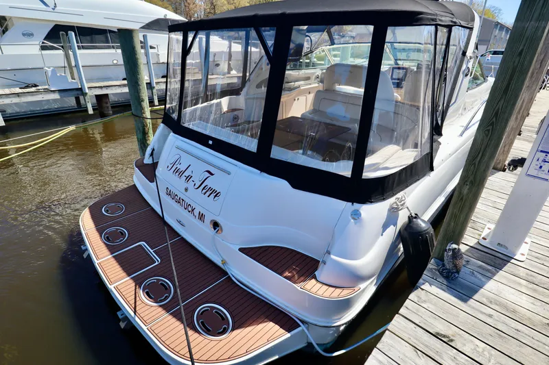 Slide: The Image of 1999 Sea Ray Sundancer 460 yacht docked at marina. - 42