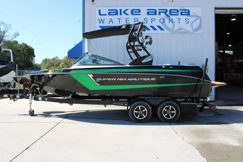 The Image of Nautique 210 Super Air Nautique 2016 - 1