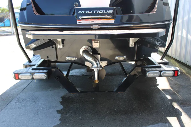 Slide: The Image of Nautique 210 Super Air Nautique 2016 - 23