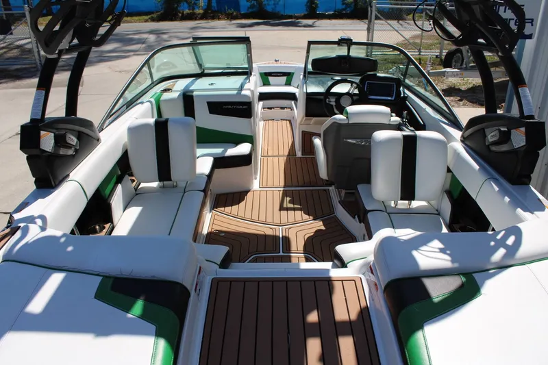 Slide: The Image of Nautique 210 Super Air Nautique 2016 - 9