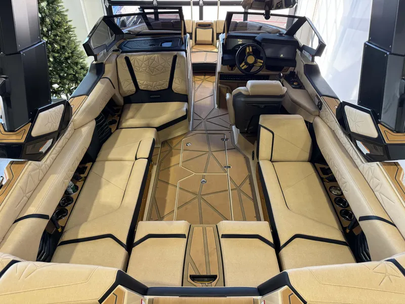 Slide: The Image of Nautique Super Air Nautique G23 Paragon 2025 - 10