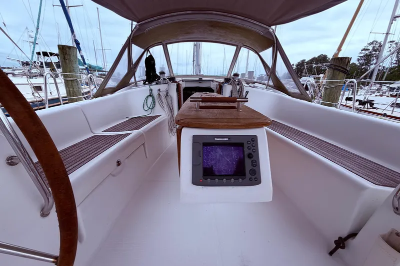 Slide: The Image of Raymarine E80 navigation system on 2009 Beneteau Oceanis 40 yacht. - 26