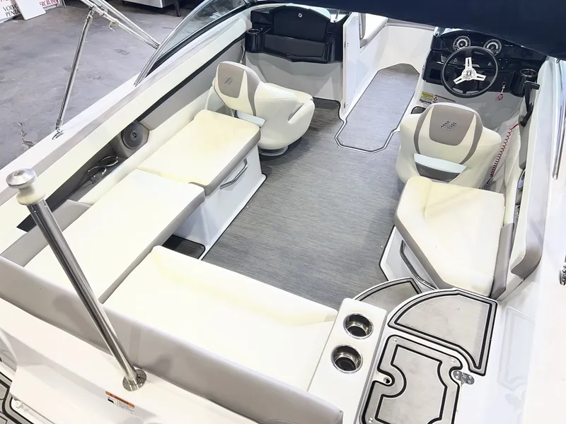 Slide: The Image of Four Winns HD 200 OB 2020 - 11