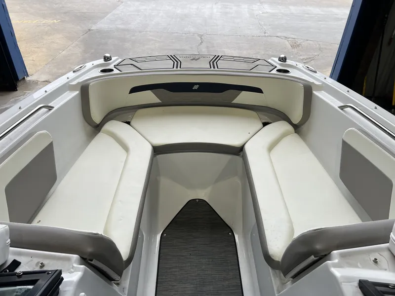 Slide: The Image of Four Winns HD 200 OB 2020 - 14