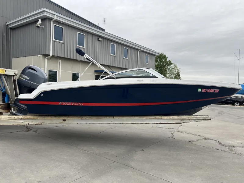 Slide: The Image of Four Winns HD 200 OB 2020 - 17