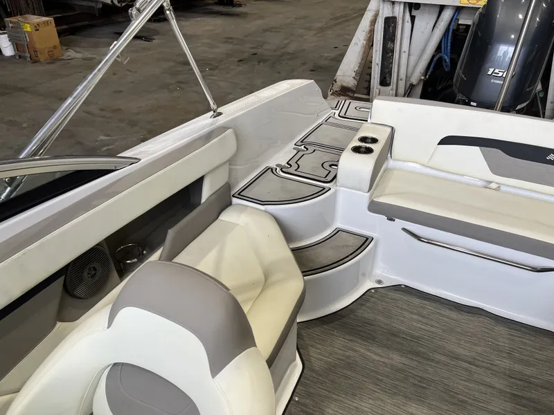 Slide: The Image of Four Winns HD 200 OB 2020 - 4