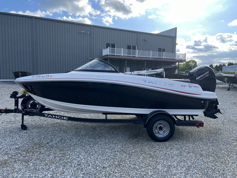 Slide: The Image of Tahoe 185 S 2023 - 3