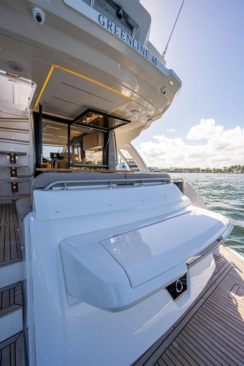 Slide: The Image of Greenline 45 Fly Yacht 2022 on water with modern design. - 31