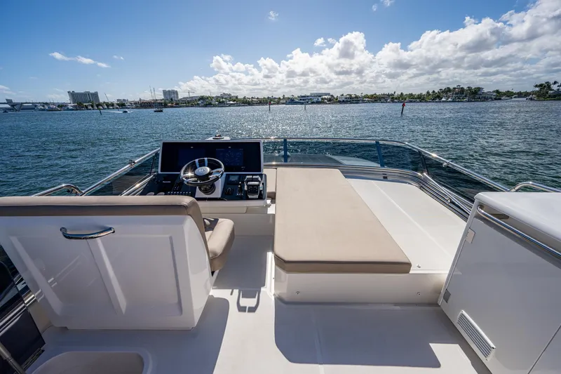 Slide: The Image of Greenline 45 Fly 2022 yacht with helm station and sunbed. - 36