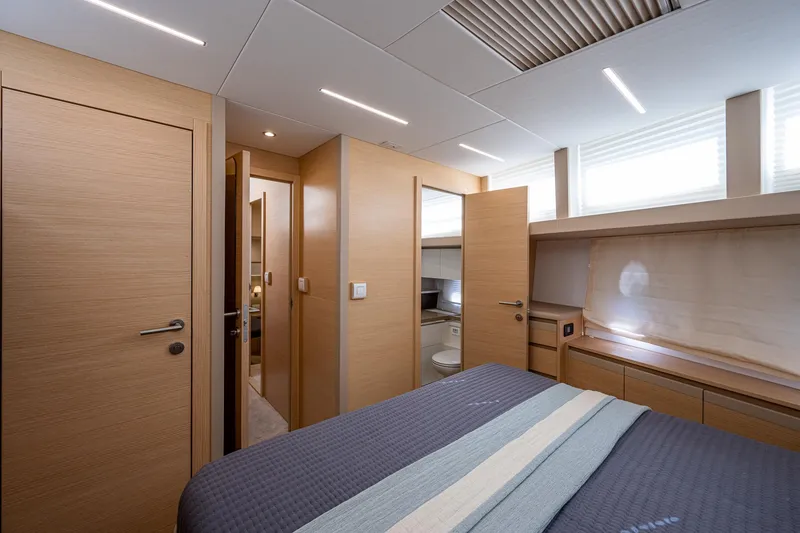 Slide: The Image of Greenline 45 Fly 2022 - 64