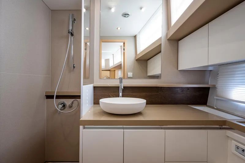 Slide: The Image of Greenline 45 Fly 2022 - 69