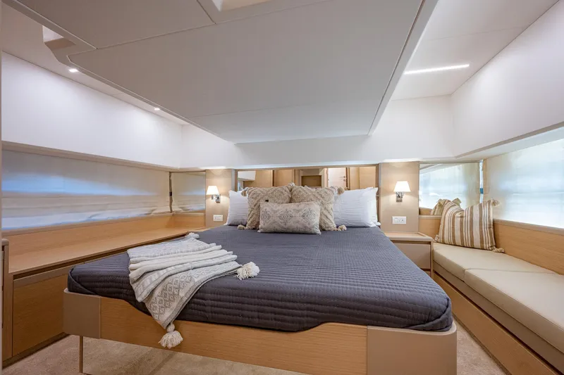 Slide: The Image of Greenline 45 Fly 2022 - 73