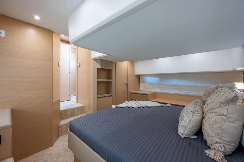 Slide: The Image of Greenline 45 Fly 2022 - 78