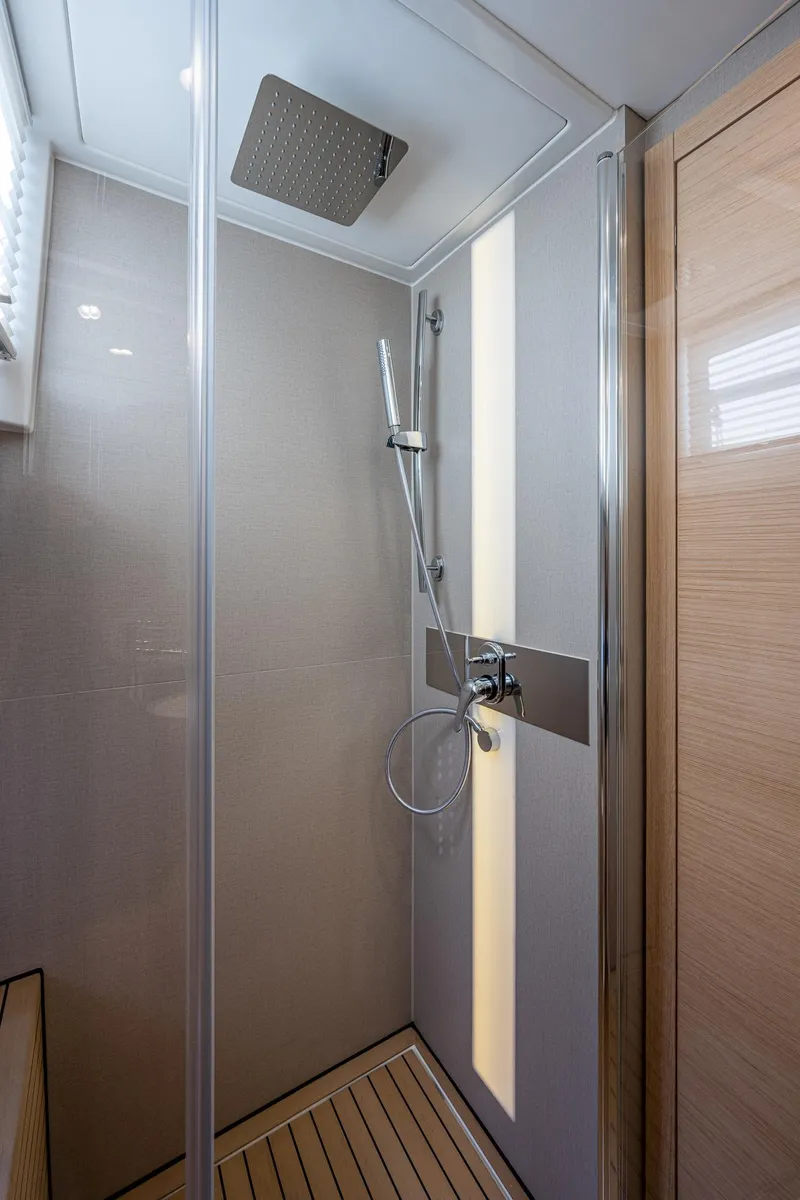 Slide: The Image of Greenline 45 Fly 2022 - 82