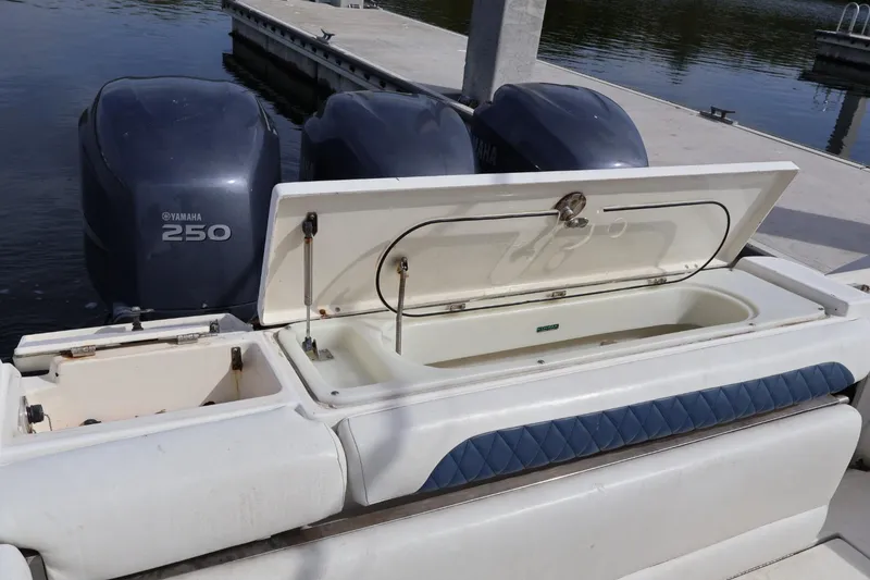 Slide: The Image of 2006 Hydra-Sports Vector 3300 VX with Yamaha 250 engines at dockside. - 3