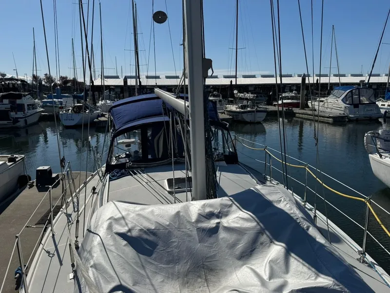 Slide: The Image of Catalina 36 MkII 2005 - 33
