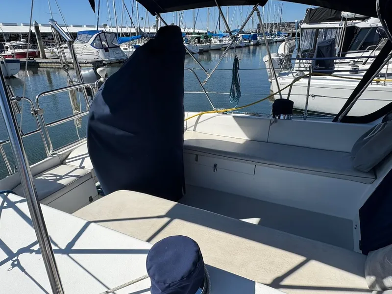 Slide: The Image of Catalina 36 MkII 2005 - 34
