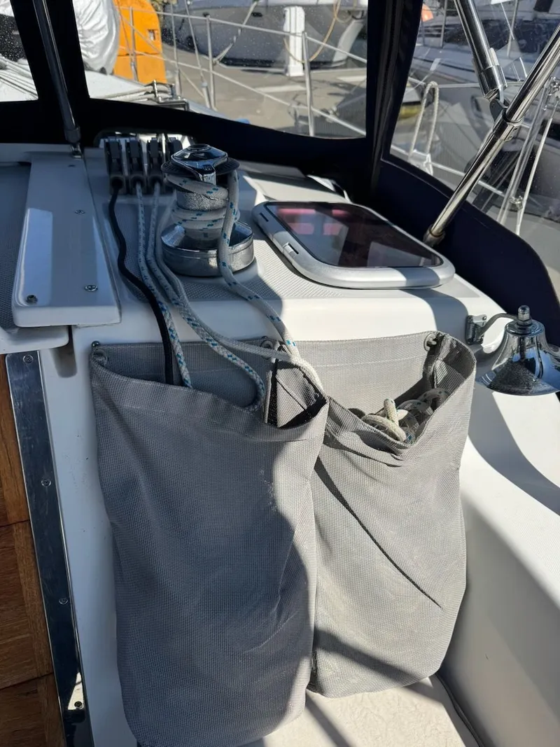 Slide: The Image of Catalina 36 MkII 2005 - 36