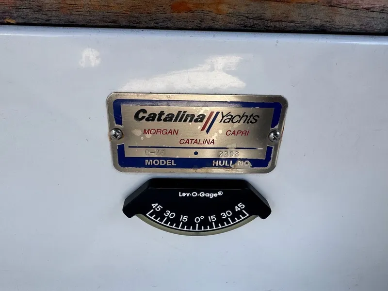 Slide: The Image of Catalina 36 MkII 2005 - 41