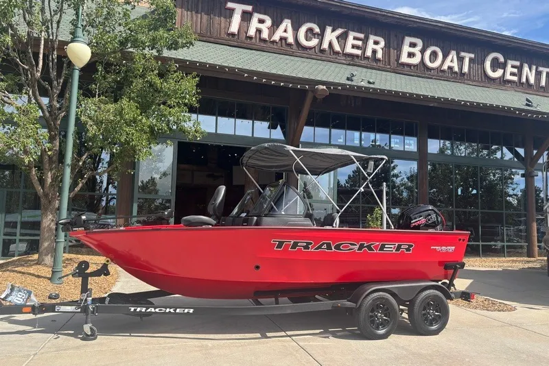 The Image of 2026 Tracker Pro Guide V-175 Combo boat displayed at Tracker Boat Center. - 0