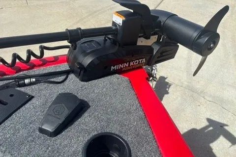 Slide: The Image of 2026 Tracker Pro Guide V-175 Combo with Minn Kota PowerDrive trolling motor. - 14
