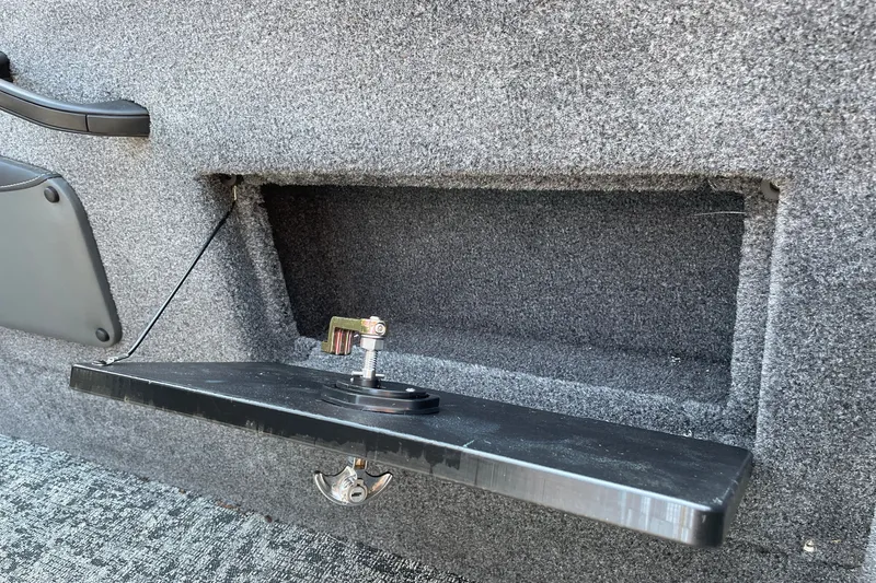 Slide: The Image of Interior storage compartment of 2026 Tracker Targa V-18 Combo boat. - 30