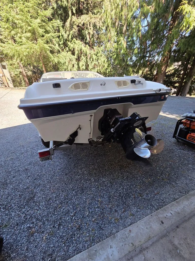 Slide: The Image of Bayliner 185 Bowrider 2005 - 2