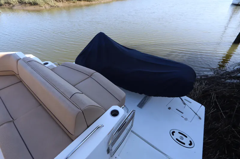 Slide: The Image of Aft section of 2015 Cruisers Yachts 45 Cantius with cover. - 21