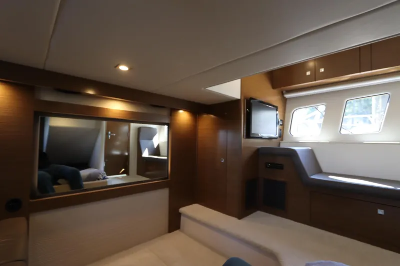 Slide: The Image of Interior of 2015 Cruisers Yachts 45 Cantius with luxurious design. - 8