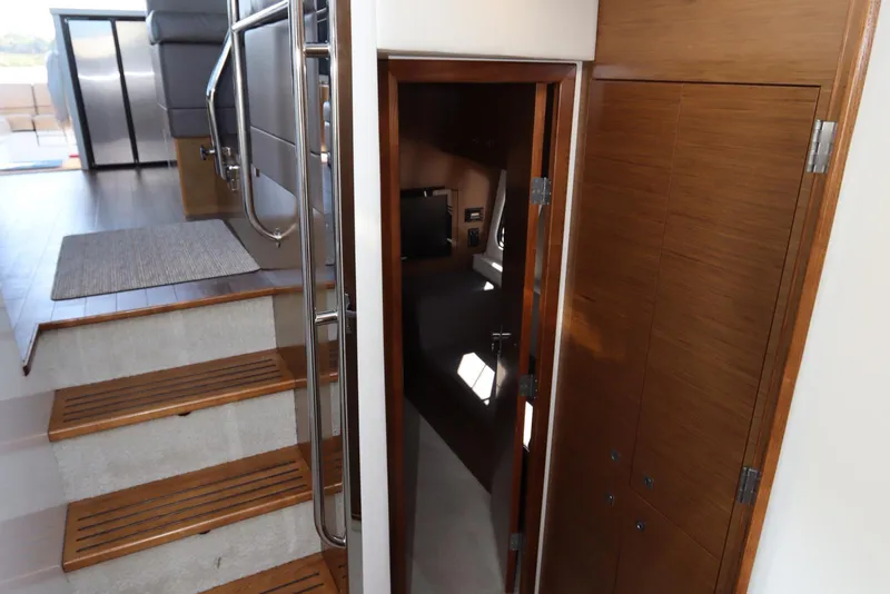 Slide: The Image of Cruisers 45 Cantius 2015 - 81