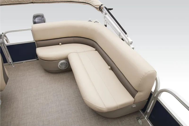 Slide: The Image of Manufacturer Provided Image: Sun Tracker BASS BUGGY 16 XL SELECT - 23