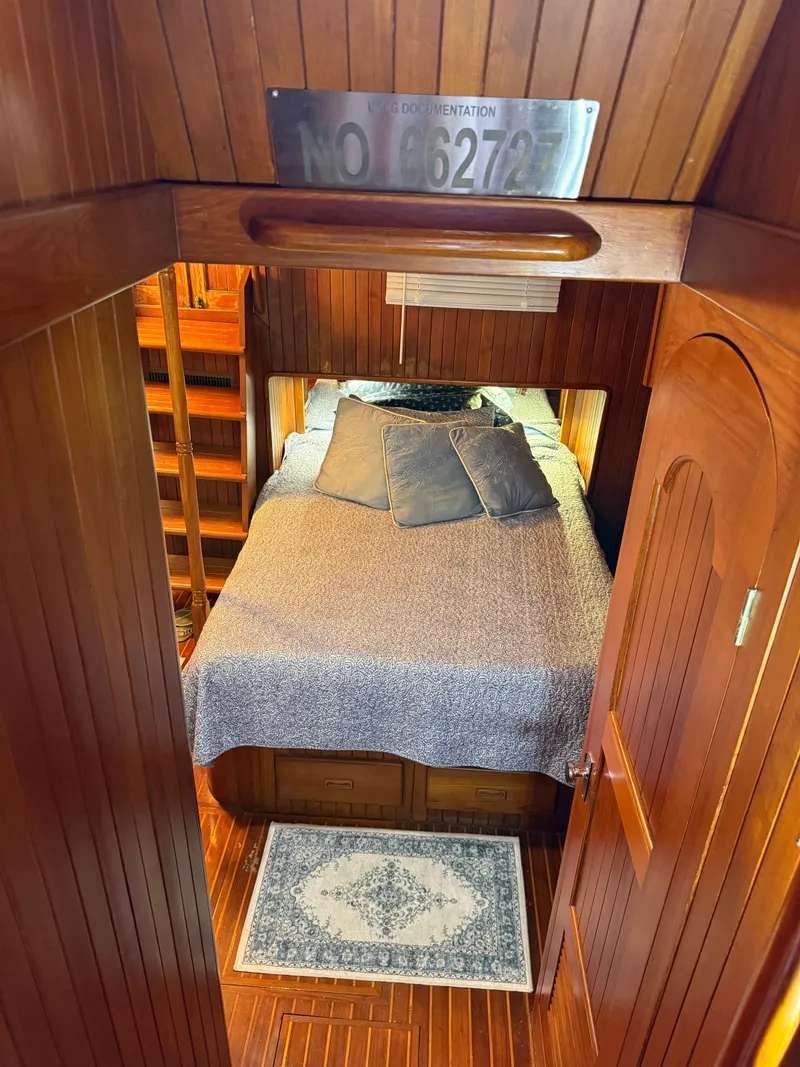 Slide: The Image of DeFever 41 1983 - 25