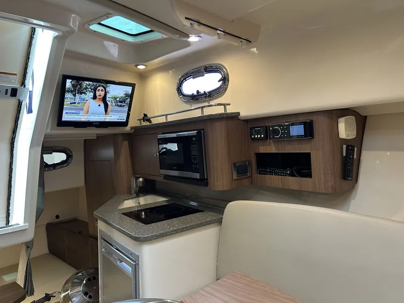 Slide: The Image of Boston Whaler 285 Conquest 2019 - 29