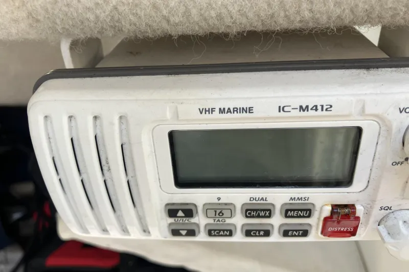 Slide: The Image of VHF Marine IC-M412 radio on 1998 Grady-White Seafarer 226 boat. - 23