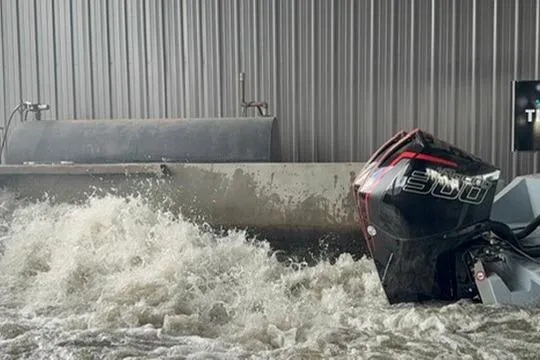 Slide: The Image of Outboard motor of 2019 Metal Shark 28 CC boat in turbulent water. - 5