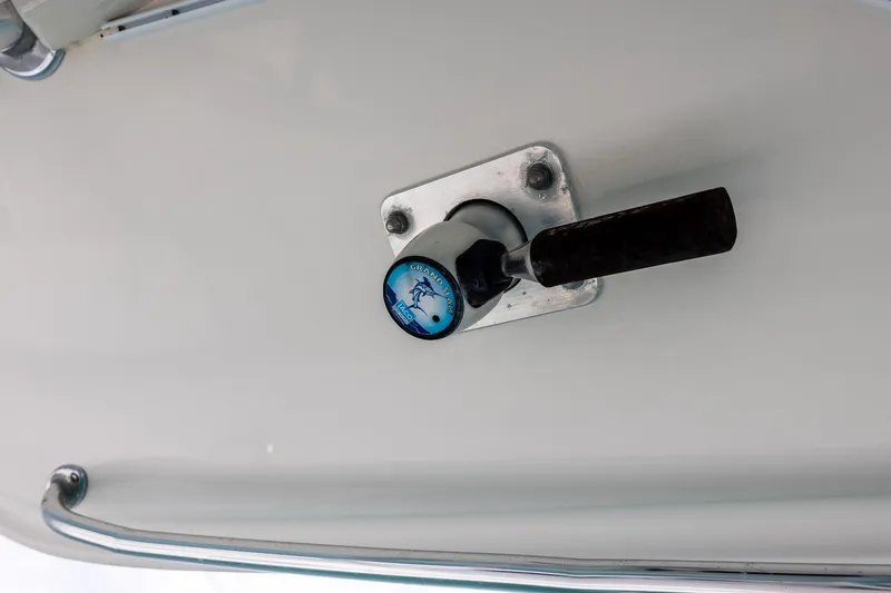 Slide: The Image of Boat throttle lever on a 2011 Jupiter 26 FS. - 14
