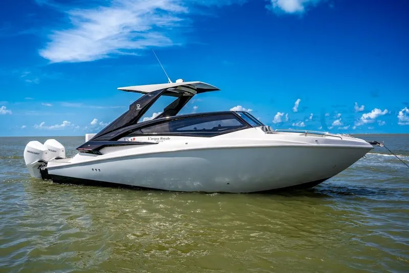 The Image of Luxurious L'acqua Royale LR280 GRAN CABRIO boat 2024 on open sea. - 0