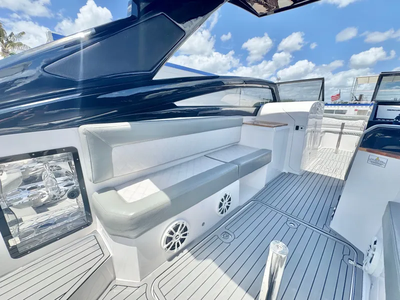 Slide: The Image of Interior of 2024 L'acqua Royale LR280 GRAN CABRIO with luxurious seating area. - 17