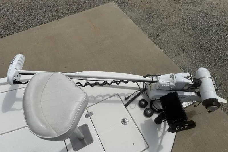 Slide: The Image of 2021 Sea Born FX21 Bay boat with trolling motor and cushioned seat. - 10